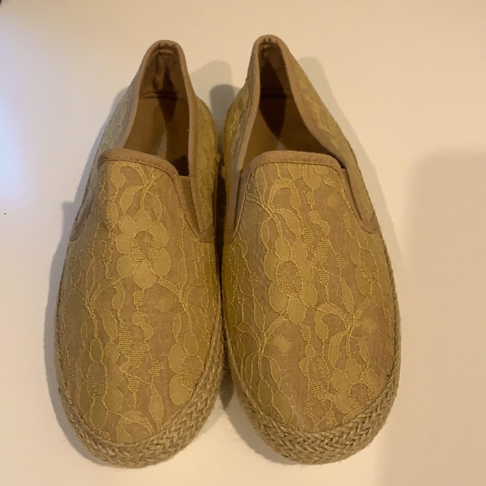 Lace Khaki Flower Espadrilles in cotton canvas